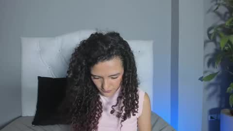 Snapshot of marian_skinny chatting on 27, 12, 2024 Marian online show from 27, 12, 2024