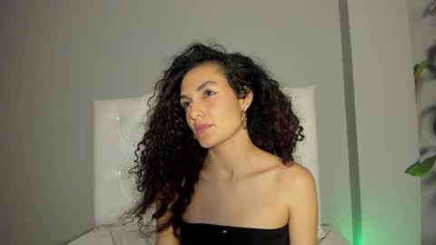 Snapshot of marian_skinny chatting on 16, 1, 2025 Marian online show from 16, 1, 2025