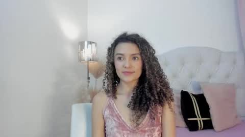 Snapshot of marian_skinny chatting on 9, 10, 2025 Marian online show from 9, 10, 2025