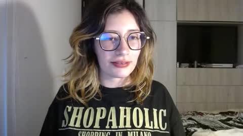 Snapshot of mariana124_ chatting on 17, 12, 2024 Mariana online show from 17, 12, 2024
