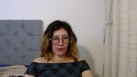 Snapshot of mariana124_ chatting on 23, 12, 2024 Mariana online show from 23, 12, 2024