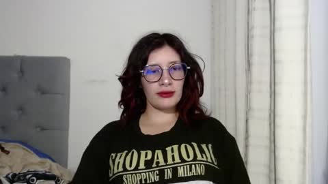 Snapshot of mariana124_ chatting on 7, 1, 2025 Mariana online show from 7, 1, 2025