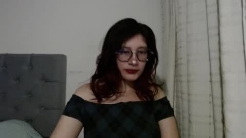 Snapshot of mariana124_ chatting on 2, 2, 2025 Mariana online show from 2, 2, 2025