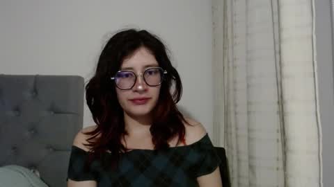 Snapshot of mariana124_ chatting on 2, 2, 2025 Mariana online show from 2, 2, 2025