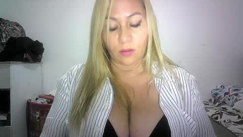 mariana995649 online show from 7, 5, 2026