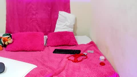 mariana_16_ online show from 12, 2, 2025