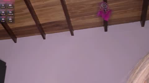 Mariana Roe online show from 12, 12, 2024