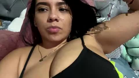 Mar y online show from 1, 2, 2025