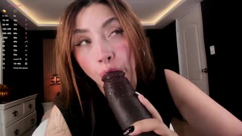 Snapshot of mariana_castro9 chatting on 27, 1, 2025 Mariana Castro online show from 27, 1, 2025