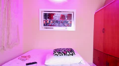 mariana mauricio online show from 25, 1, 2025