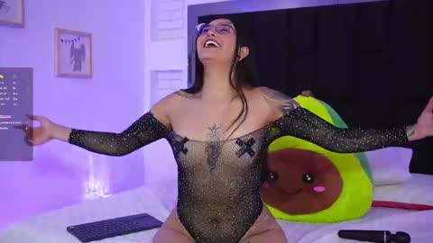 Snapshot of mariana_monroe04 chatting on 15, 9, 2025 Mariana online show from 15, 9, 2025