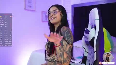 Snapshot of mariana_monroe04 chatting on 12, 10, 2025 Mariana online show from 12, 10, 2025