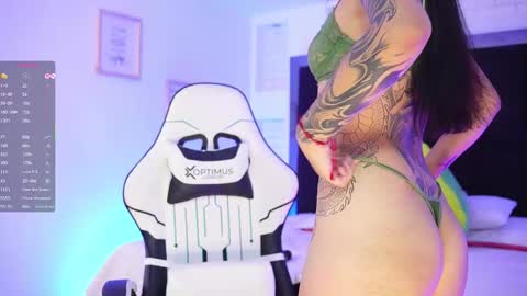 Mariana  online show from 10, 11, 2025