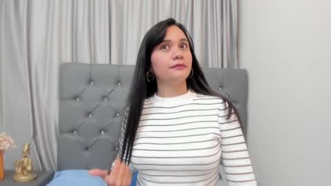 Snapshot of mariana_murillo__ chatting on 3, 1, 2025 Mariana online show from 3, 1, 2025