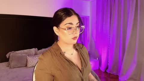 Snapshot of mariana_owen chatting on 21, 5, 2026 online show from 21, 5, 2026