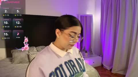 Snapshot of mariana_owen chatting on 10, 6, 2026 online show from 10, 6, 2026