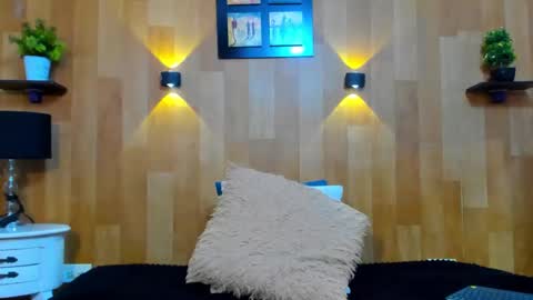 Mariana Angel online show from 9, 3, 2025