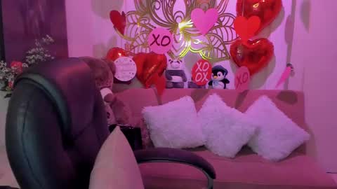 Mariana Lopez online show from 17, 2, 2025