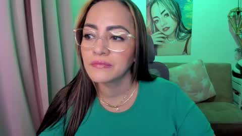 Snapshot of marianalopez81 chatting on 7, 1, 2026 Mariana Lopez online show from 7, 1, 2026