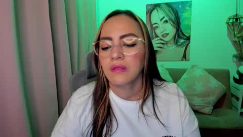 Snapshot of marianalopez81 chatting on 15, 1, 2026 Mariana Lopez online show from 15, 1, 2026