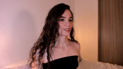 Snapshot of marianasynn_ chatting on 25, 6, 2026 online show from 25, 6, 2026