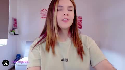 mariangeel_ online show from 15, 10, 2025