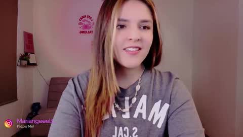 mariangeel_ online show from 16, 10, 2025