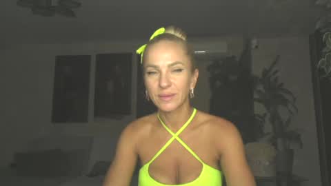 Snapshot of marianna1977 chatting on 30, 7, 2026 marianna1977 online show from 30, 7, 2026