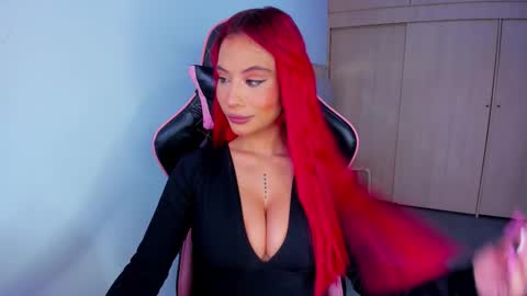 M A R I A N E online show from 17, 11, 2025