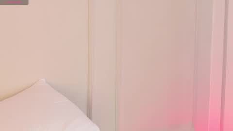 Maria Pettit online show from 7, 10, 2025