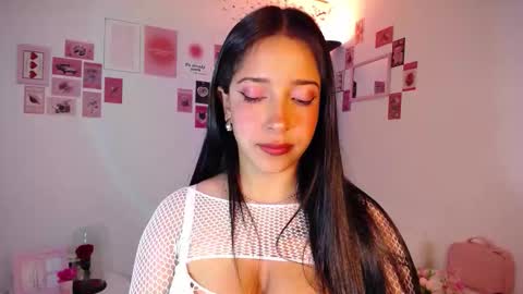 Snapshot of marie_daved chatting on 5, 2, 2026 Nicolle online show from 5, 2, 2026