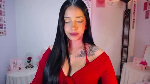 Nicolle online show from 10, 5, 2026
