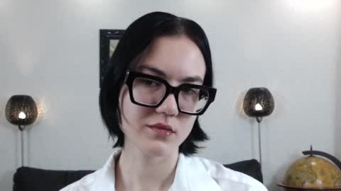 Snapshot of marie_fitch chatting on 27, 11, 2025 Marie Fitch online show from 27, 11, 2025