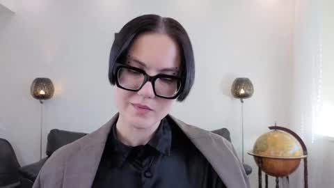 Snapshot of marie_fitch chatting on 5, 6, 2026 Marie Fitch online show from 5, 6, 2026
