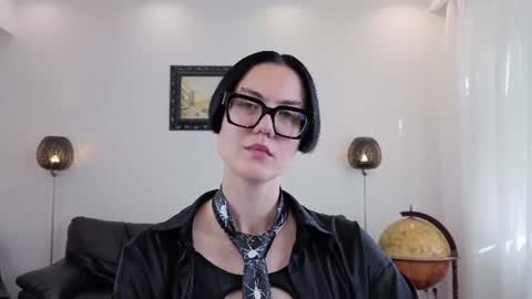 Snapshot of marie_fitch chatting on 1, 7, 2026 Marie Fitch online show from 1, 7, 2026