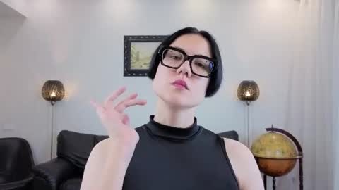 Snapshot of marie_fitch chatting on 7, 7, 2026 Marie Fitch online show from 7, 7, 2026