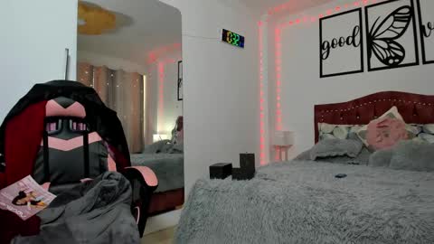 Snapshot of marie_mature chatting on 12, 3, 2025 marie online show from 12, 3, 2025
