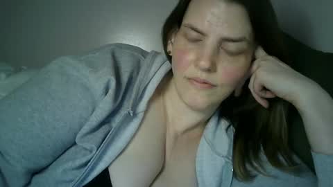 Mariejojo online show from 6, 1, 2025