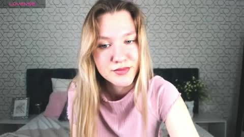 mariel_brown online show from 6, 1, 2025