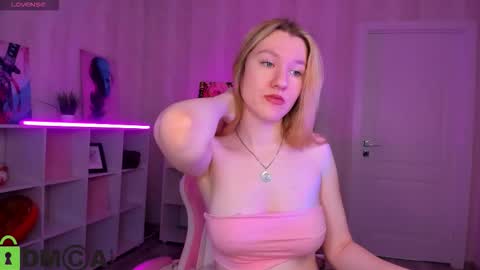 mariel_brown online show from 22, 11, 2025