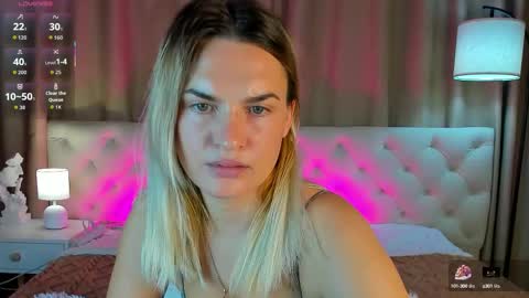 Snapshot of mariel_lie chatting on 7, 10, 2025 Mariel online show from 7, 10, 2025