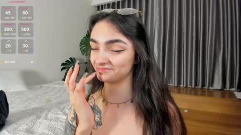 Mia online show from 20, 3, 2026