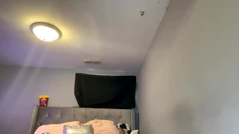 Snapshot of mariexxx22 chatting on 29, 11, 2025 eMariexxx online show from 29, 11, 2025