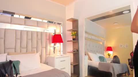 mariiahneedles online show from 18, 11, 2025