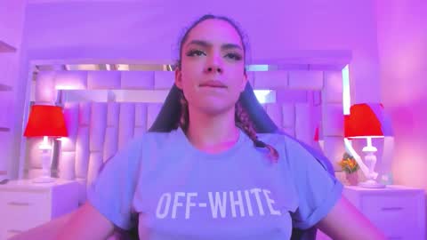 Snapshot of mariiahneedles chatting on 8, 3, 2026 mariiahneedles online show from 8, 3, 2026