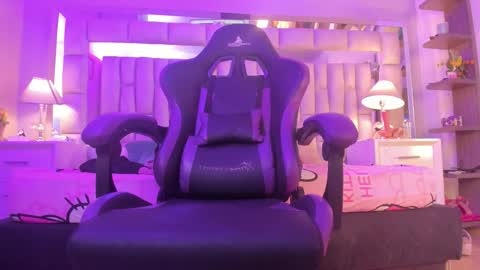 Snapshot of mariiahneedles chatting on 28, 3, 2026 mariiahneedles online show from 28, 3, 2026