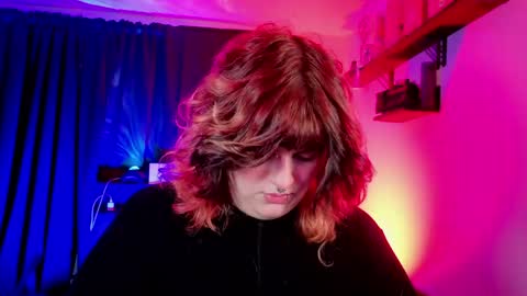 mariiana_velezz online show from 8, 5, 2026