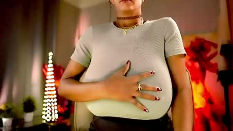 Nikita - Scroll down and read my bio please. New Pictures in Bio online show from 11, 5, 2026