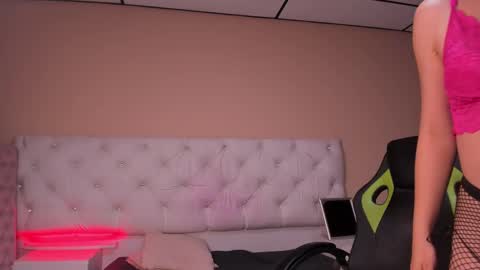 mariie_tayy online show from 12, 12, 2024