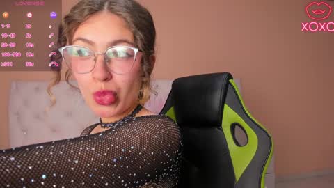 mariie_tayy online show from 23, 1, 2025